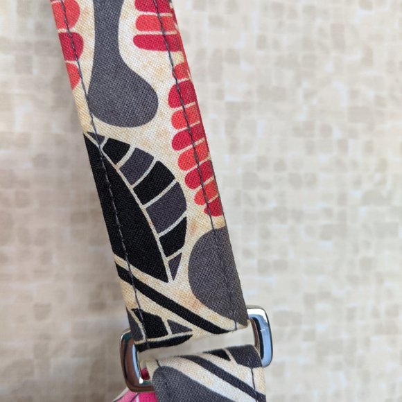 Last chance: Vera Bradley Mailbag Crossbody - Cheery Blossoms - Picture 5 of 6